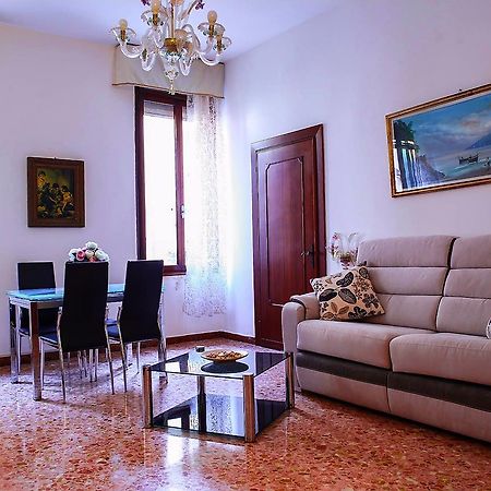 Appartamento Dei Frari Венеция Екстериор снимка